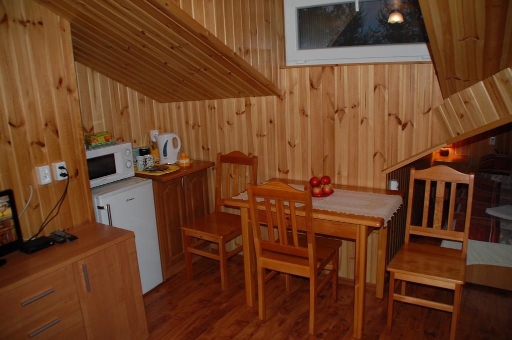 Agroturystyka Pod Swierkami Nadrybie Rum bild