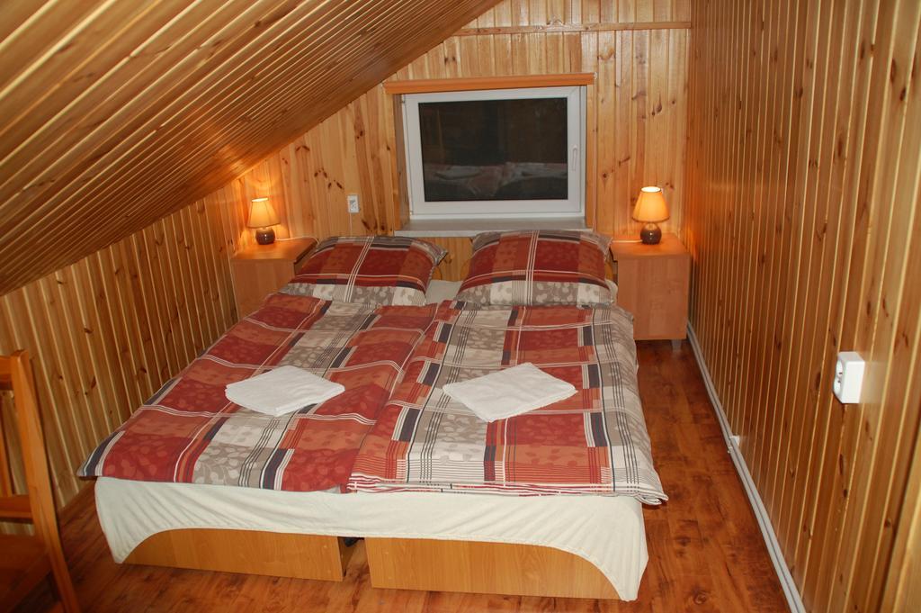 Agroturystyka Pod Swierkami Nadrybie Rum bild