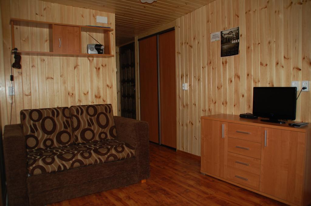Agroturystyka Pod Swierkami Nadrybie Rum bild